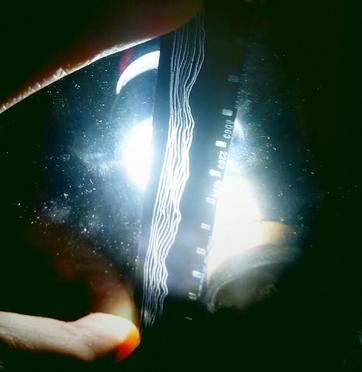 Napovedujemo: <br> AV delavnica re-uporabe 16mm filma <BR> v okviru festivala <BR> Strictly Analog <BR> 10. december @ Poligon